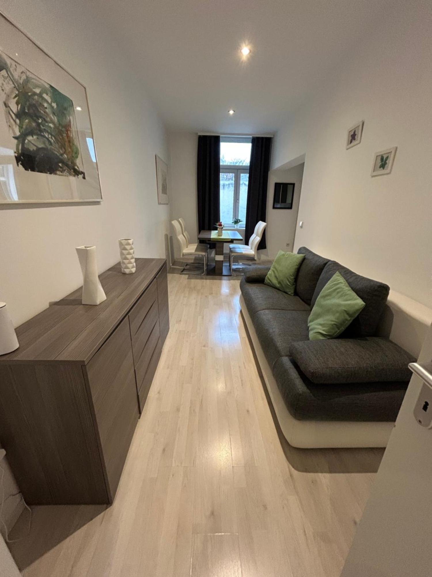 Schoene, Helle In Stadtnaehe Apartamento *