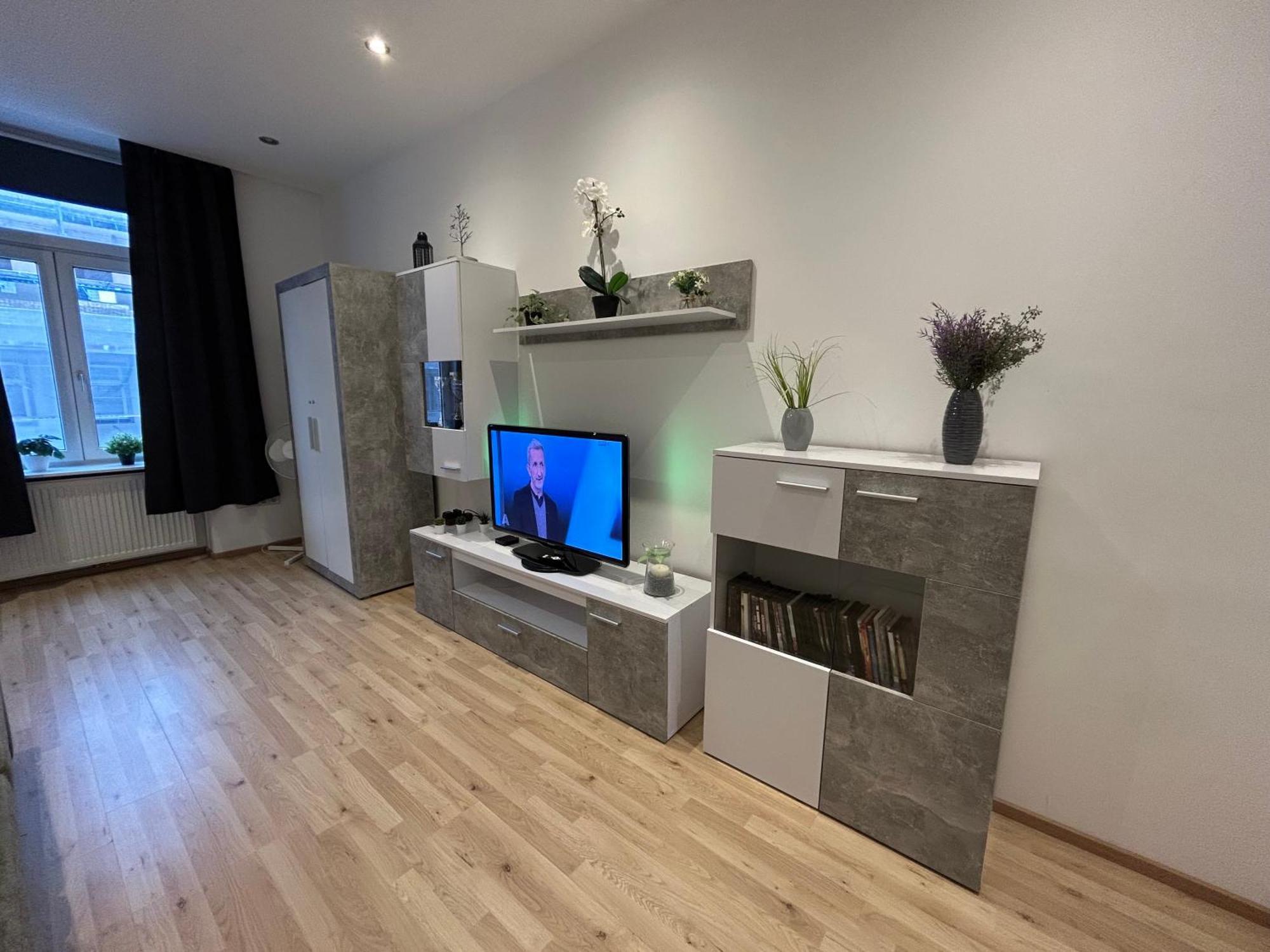 Schoene, Helle In Stadtnaehe Apartamento Viena