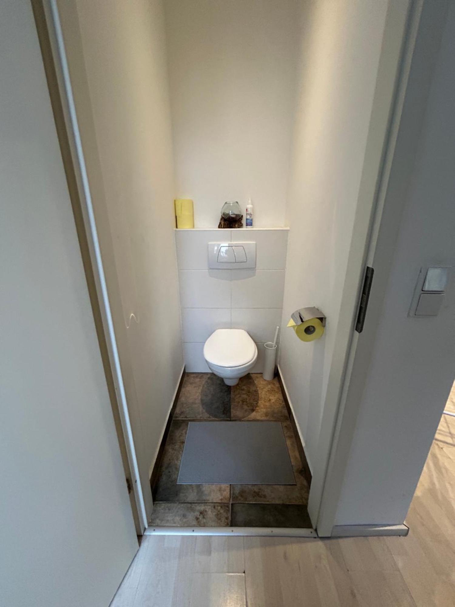 Schoene, Helle In Stadtnaehe * Viena