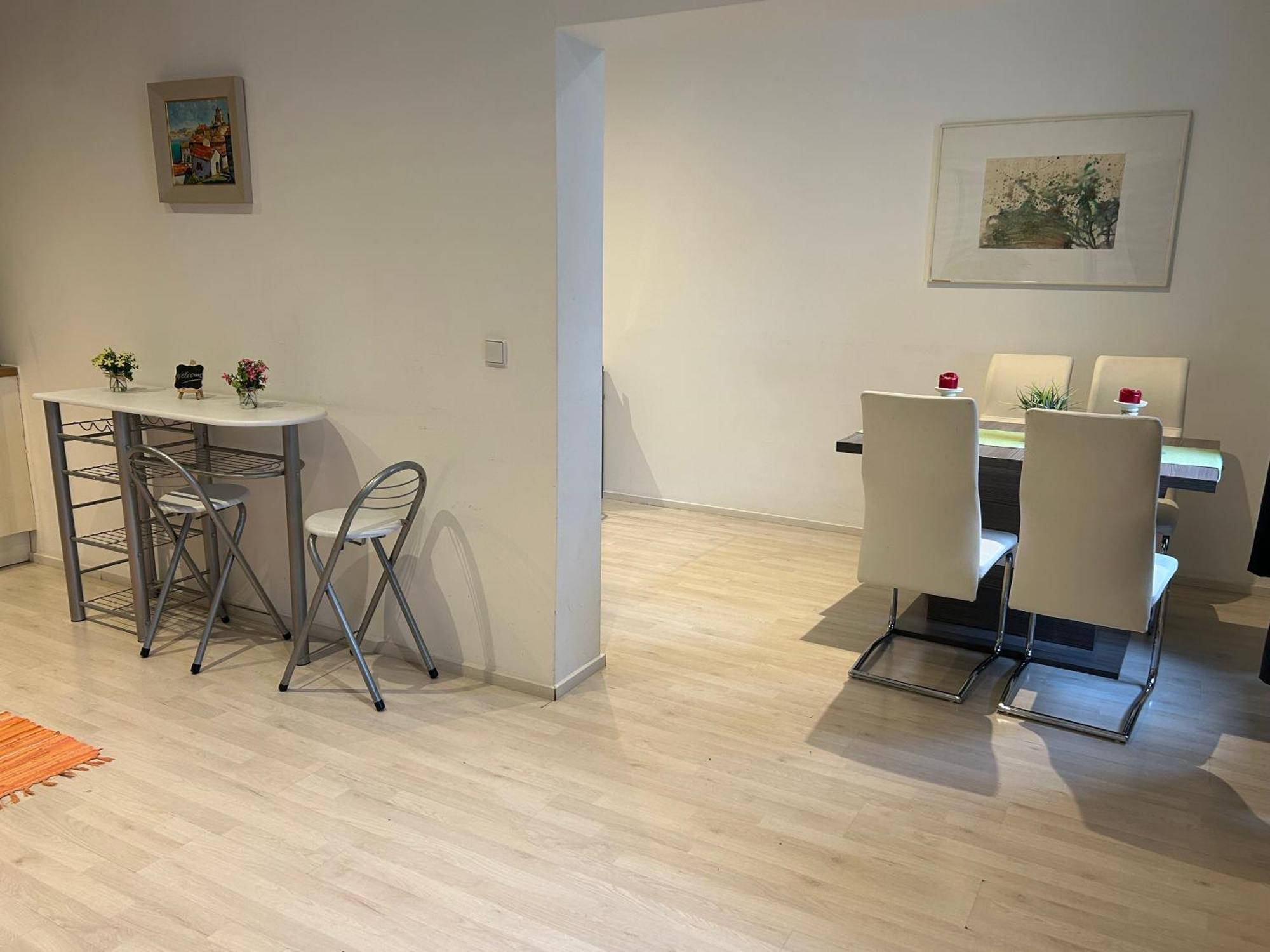 Schoene, Helle In Stadtnaehe Apartamento *